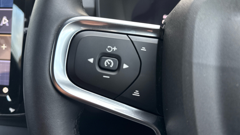 Volvo EX40 185kW Extended Range Plus 78kWh 5dr Auto Electric Estate